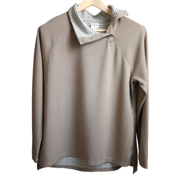 Weekends By chico's half snap buttons sweatshirt 2 - Picture 1 of 9